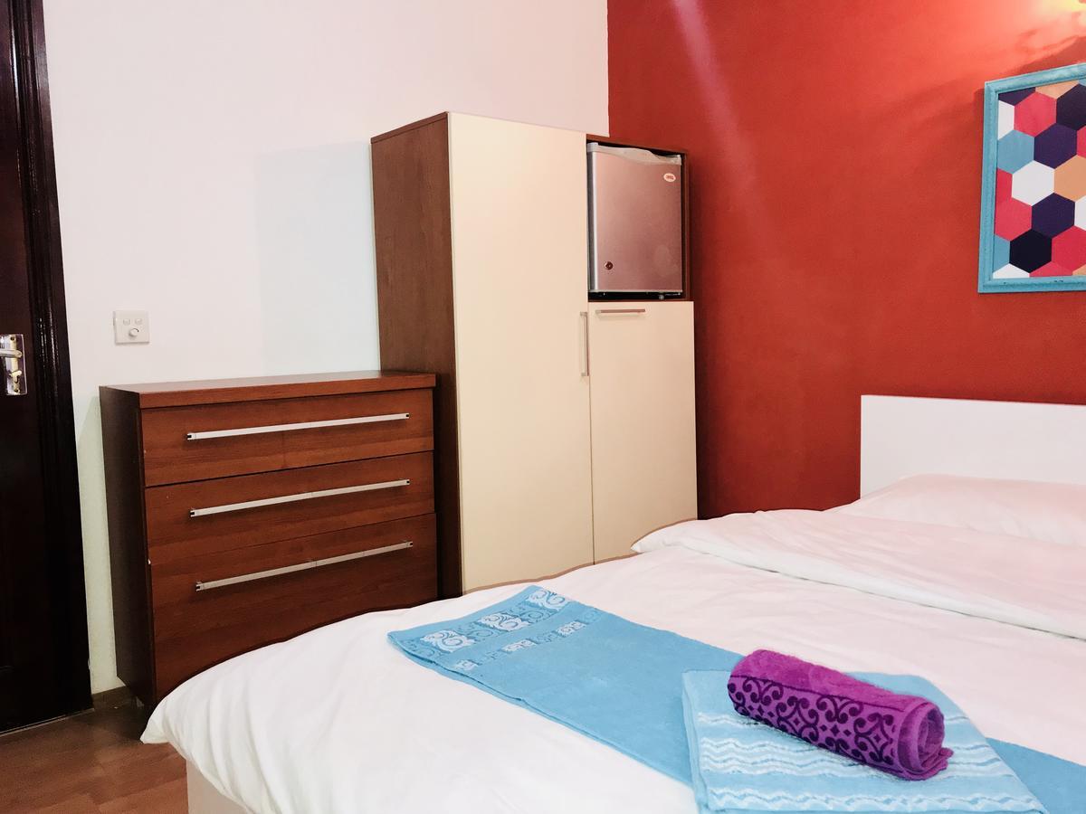 Check-In Hostel Baku Exterior photo